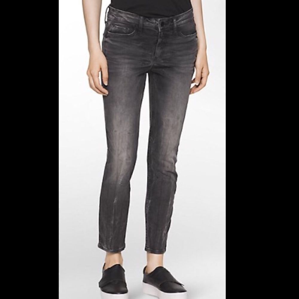 NWT Calvin Klein skinny ankle jeans. Sz 27
